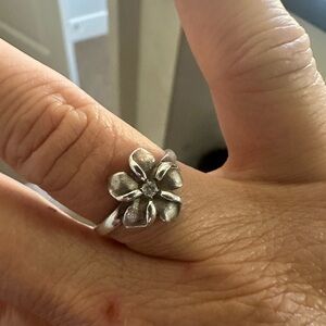 Hawaiian Plumeria Flower Sterling Silver Ring Size 7 CZ stone
